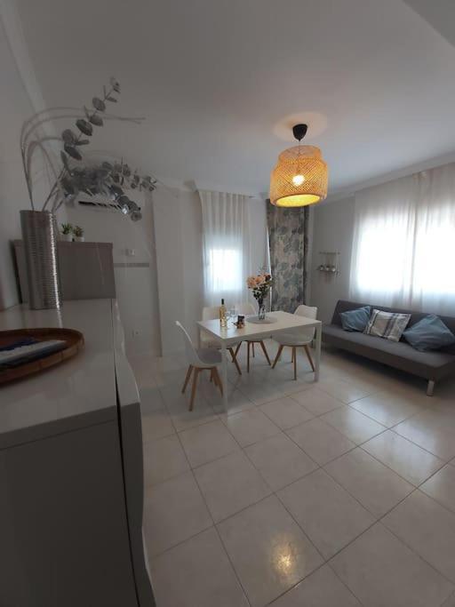 360° Seaview Benalbeach Apartment เบนัลมาเดนา ภายนอก รูปภาพ
