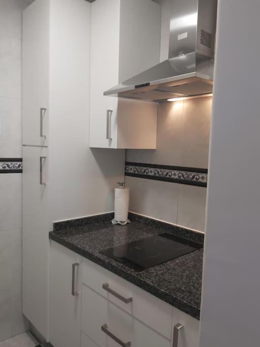 360° Seaview Benalbeach Apartment เบนัลมาเดนา ภายนอก รูปภาพ