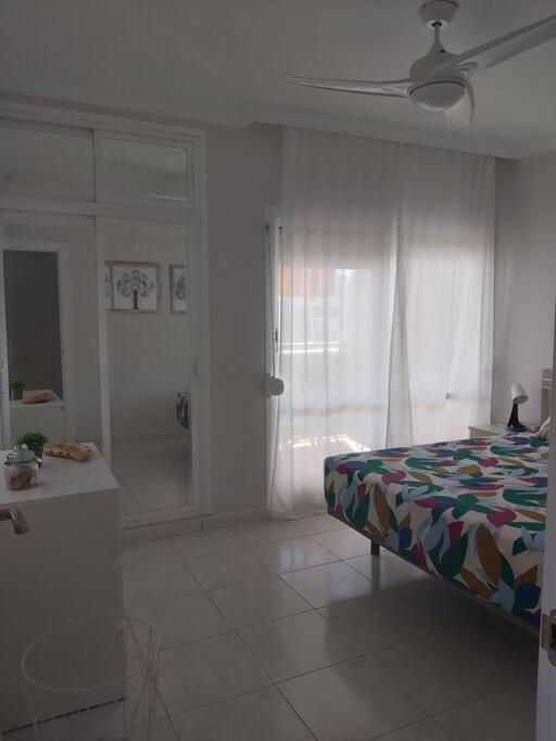360° Seaview Benalbeach Apartment เบนัลมาเดนา ภายนอก รูปภาพ